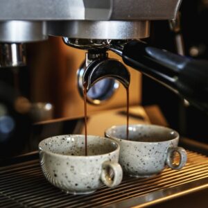 Vybavení pro větší kavárnu